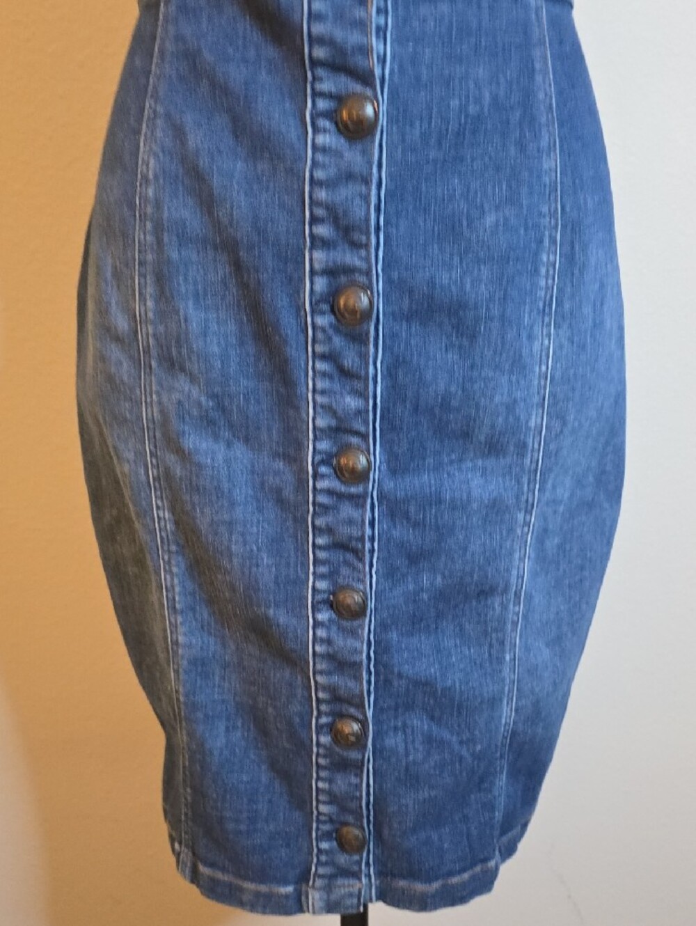 Guess Sleeveless Denim Midi Dress - Blue - Picture 7 of 7
